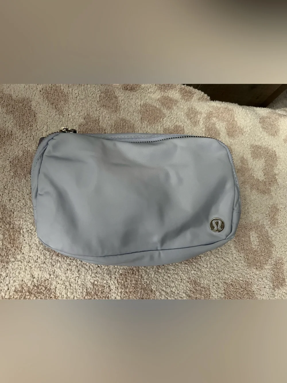 Lululemon Everywhere Beltbag